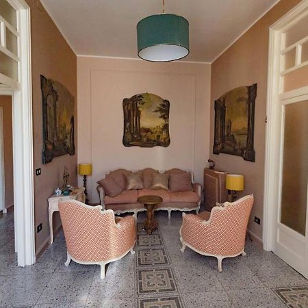 Luxury Suite Vitruvio 55 Формія Екстер'єр фото