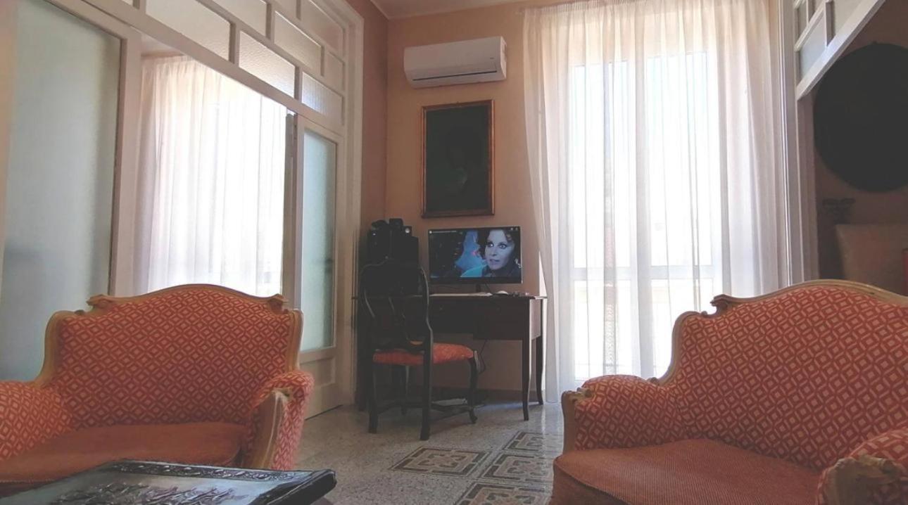 Luxury Suite Vitruvio 55 Формія Екстер'єр фото